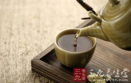 一些利於降壓的藥茶是高血壓患者日常護理的有效方法
