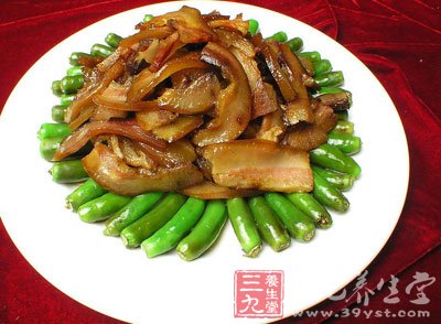 有些人認為吃肥肉會發胖