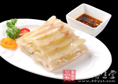 將其熬制成動物膠可代替阿膠