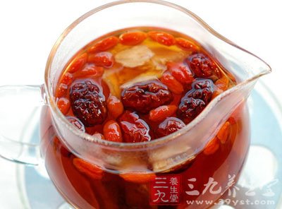 桂圓肉放入大碗內