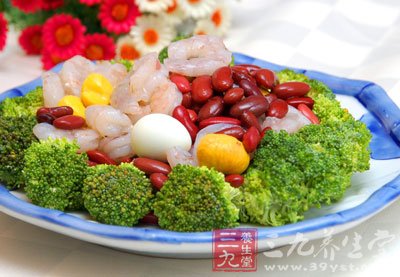由於海鮮類食品的蛋白質質地細膩