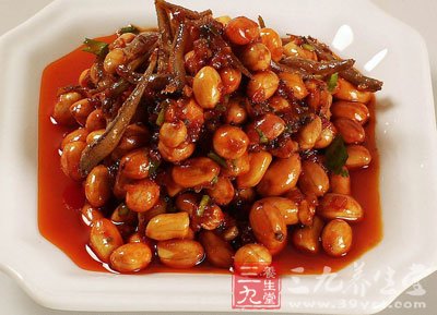 花生的熱量和脂肪含量很高