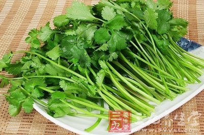 香菜辟一切不正之氣有溫中健胃的作用