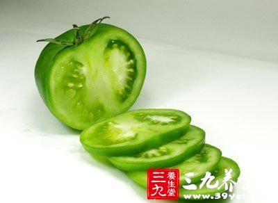 經測定，未成熟的青西紅柿含有毒性物質、叫龍葵素