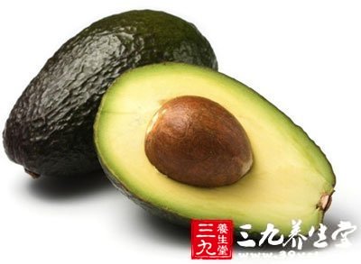 鳄梨也叫油梨或牛油果，燈泡形的牛油果是葉酸的一個很好的來源