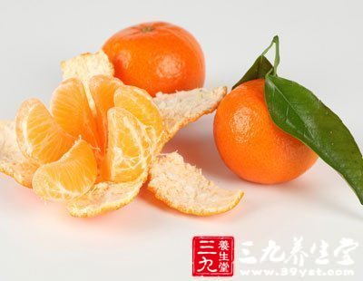 桔子中所含的有機酸還能增強肌膚彈性
