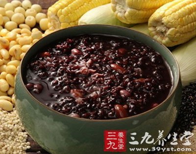 黑米銀耳大棗粥