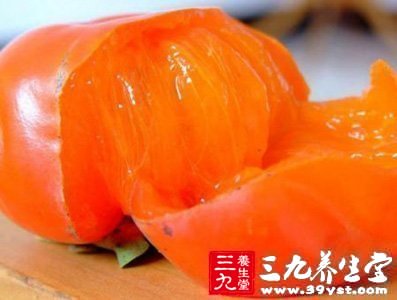 柿子未成熟時，鞣酸主要存在於柿肉中
