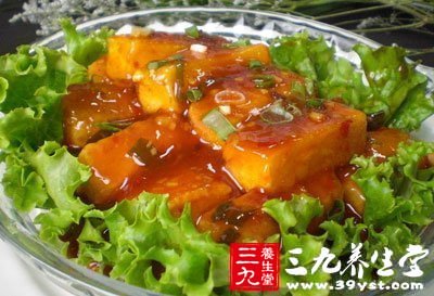 出鍋裝盤撒上小香蔥即可