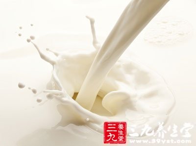 牛奶中不宜再加鈣