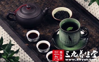 所謂生茶是指殺青後不經揉捻而直接烘干的烘青綠茶