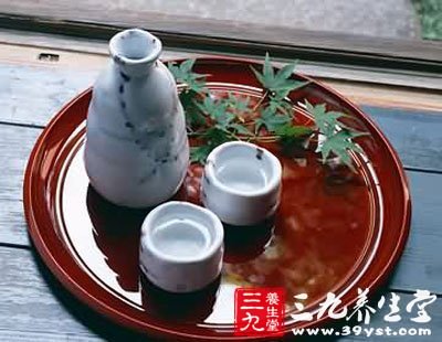 穴位按摩可緩解胃傷害