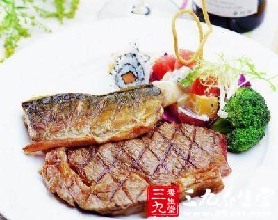 經期吃高鈉食物使乳房脹痛