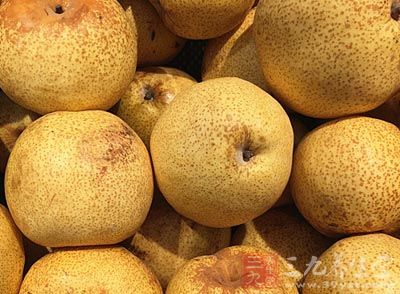 梨性偏寒助濕，多吃會傷脾胃