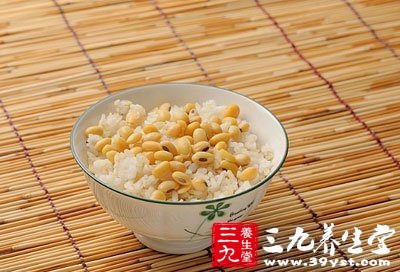 黃豆糙米飯能夠互補氨基酸,變成完全蛋白質
