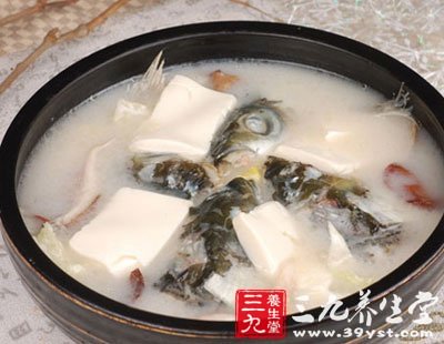 家常魚頭豆腐湯