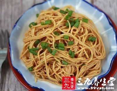 蔥油涼面的做法