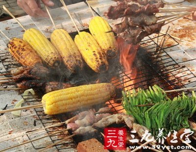避免過多含致癌物的煙霧進入食物中