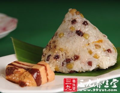 吃粽子時不宜喝冷飲