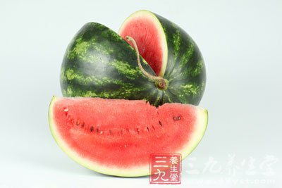 女性暴吃西瓜易引發閉經