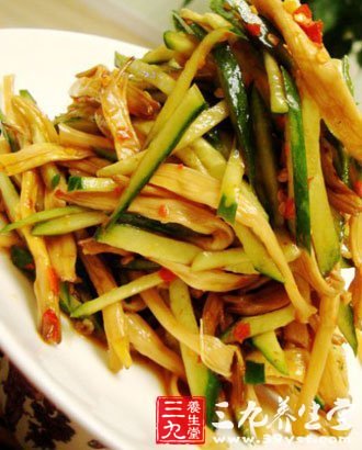 治療乳腺增生的偏方 用鮮金針菜