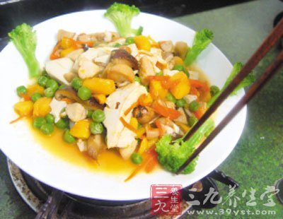 芒果怎麼吃 西蘭花芒果豆腐