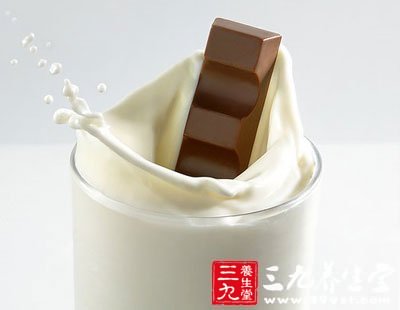 飲食禁忌牛奶與巧克力同吃