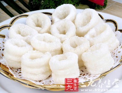 鮮牛奶煮沸時最好不要加糖