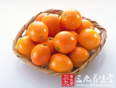 剛喝完牛奶就吃橘子會影響消化吸收