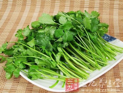 對於患有感冒的人群來說香菜是必須要避免的