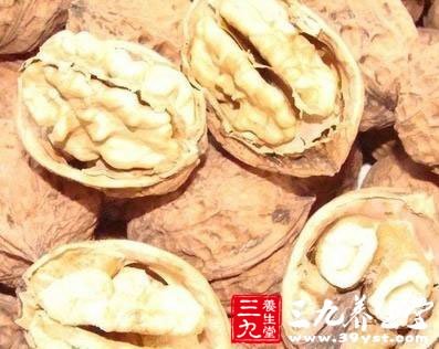 核桃營養價值雖高但是不可與野雞肉一同食用