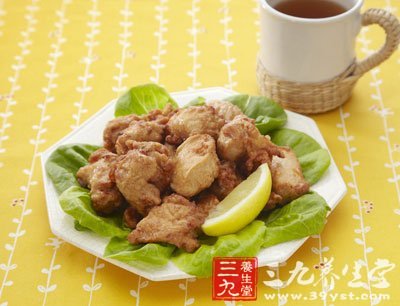 剩菜最好按類分開打包存儲