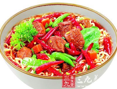 每天兩包方便面食鹽攝入量超標