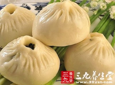 營養早餐搭配 奶+菜包/肉包+蔬菜