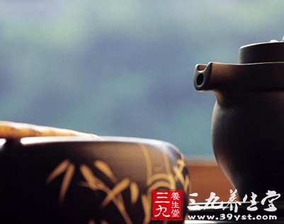 茶中含有精油類成分