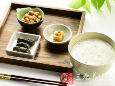 要使皮膚好,粥裡加紅棗