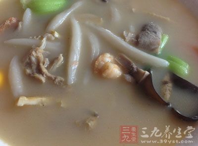 肉湯。含豐富的嘌呤