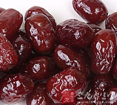切忌不可拿中藥當零食吃