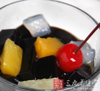 切忌不可拿中藥當零食吃