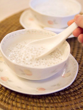 經期喝補血補氣湯 減肥滋補身材好