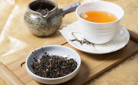 春季喝茶減肥要注意哪些事項 春季喝茶可以減肥嗎 春季喝什麼茶可以減肥