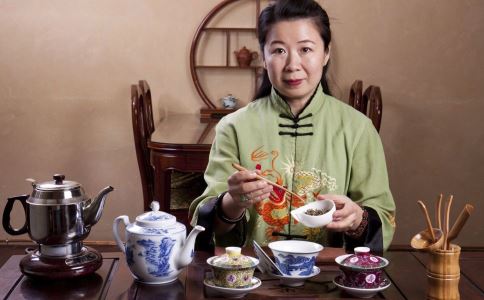 春季喝茶減肥要注意哪些事項 春季喝茶可以減肥嗎 春季喝什麼茶可以減肥