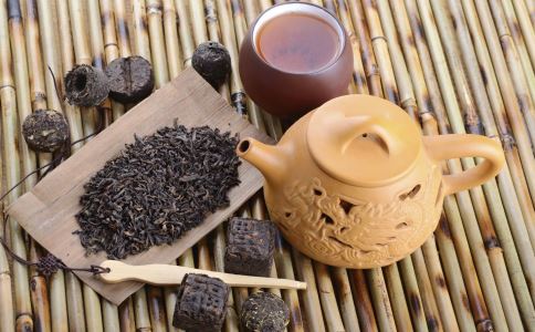 自制中藥減肥茶的方法有哪些 如何自制降脂飲 中藥降脂飲的做法
