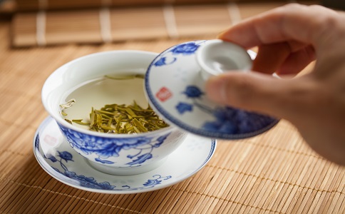 紅茶減肥效果好嗎 綠茶減肥效果怎樣 紅茶綠茶哪種減肥效果較好