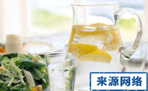 夏季喝什麼能減肥 夏季喝了能減肥的飲品有哪些 哪些飲品夏季喝了能減肥
