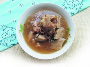 完美減肥菜譜——普洱茶炖排骨