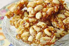 豐胸：花生+芝麻 為你性感加分