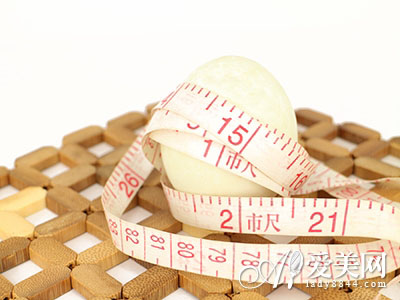  黑色水果輕松排毒瘦身 