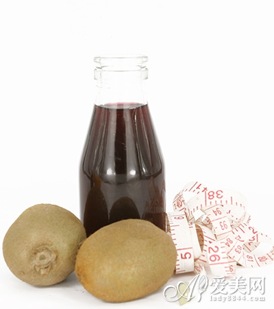  喝水減肥法 一月減6斤 