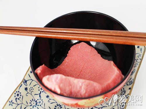  減肥的人請慎食用鱿魚 